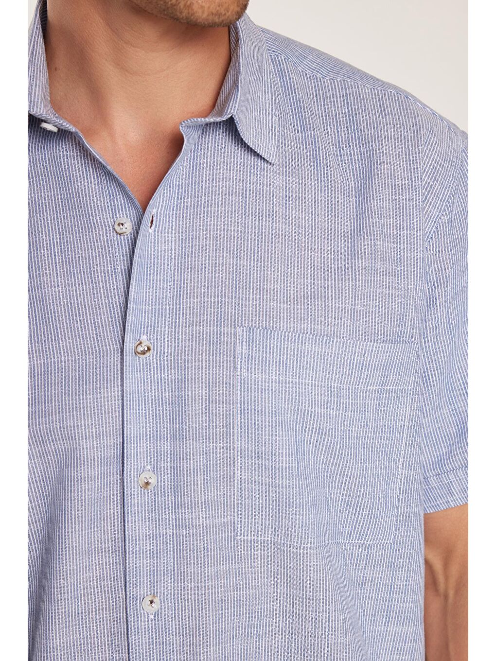 Lacivert Erkek Regular Fit Klasik Kesim %100 Pamuk Keten Doku Tek Cep Çizgili Kısa Kollu Gömlek-2