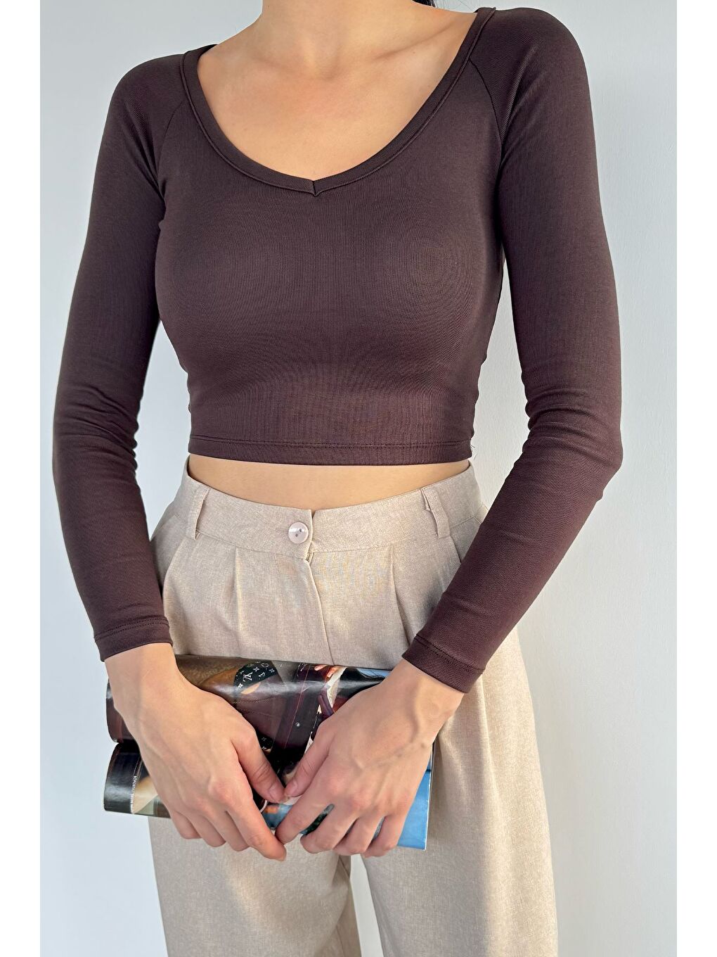 Kahverengi Kadın V Yaka Uzun Kol Elastanlı Slim Fit Body Bluz-2