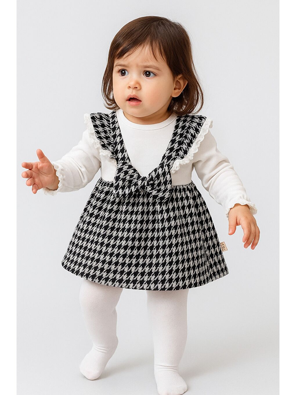 Siyah Ekose Desenli Fiyonklu Askılı Kız Bebek  Elbisesi