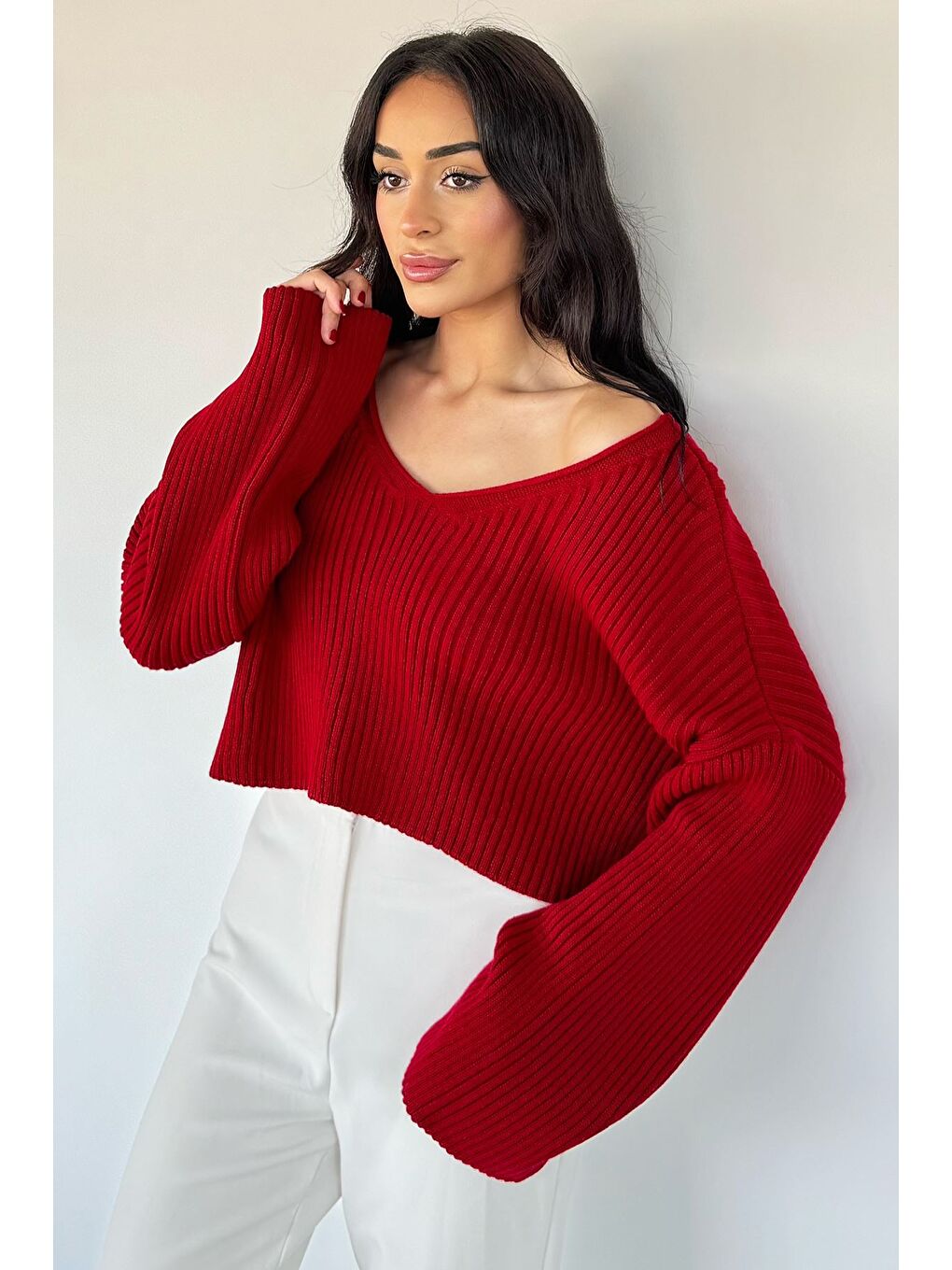 Kırmızı V Yaka Crop Top Salaş Triko Bluz-1