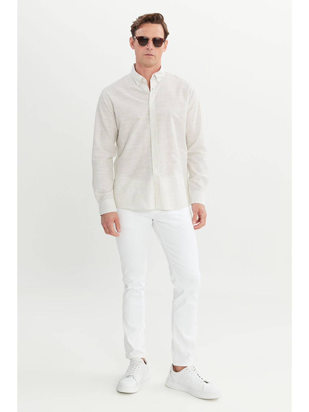 Erkek Bej %100 Pamuk Comfort Fit Rahat Kesim Düğmeli Yaka Çizgili Gömlek-1