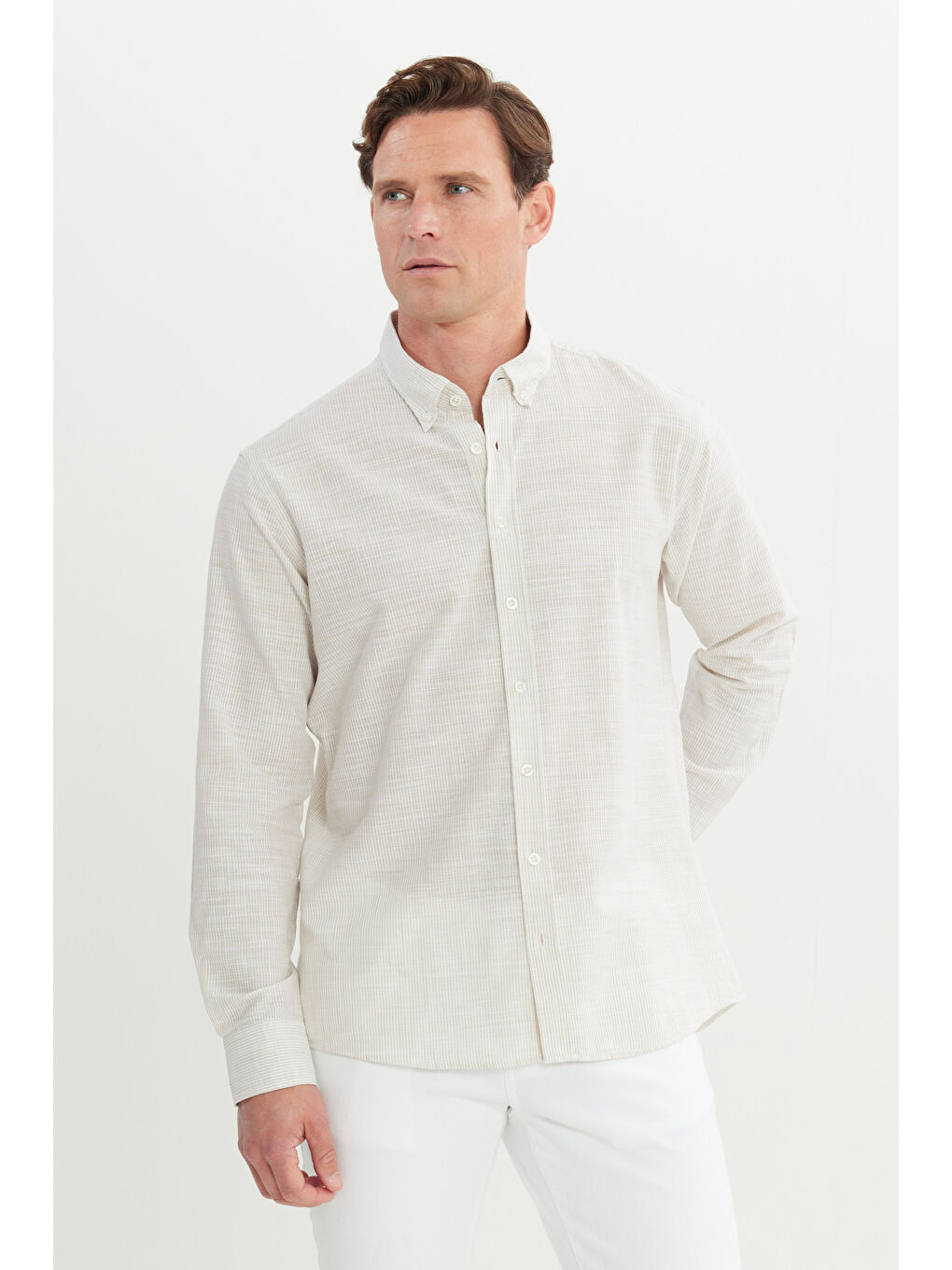 Erkek Bej %100 Pamuk Comfort Fit Rahat Kesim Düğmeli Yaka Çizgili Gömlek-2