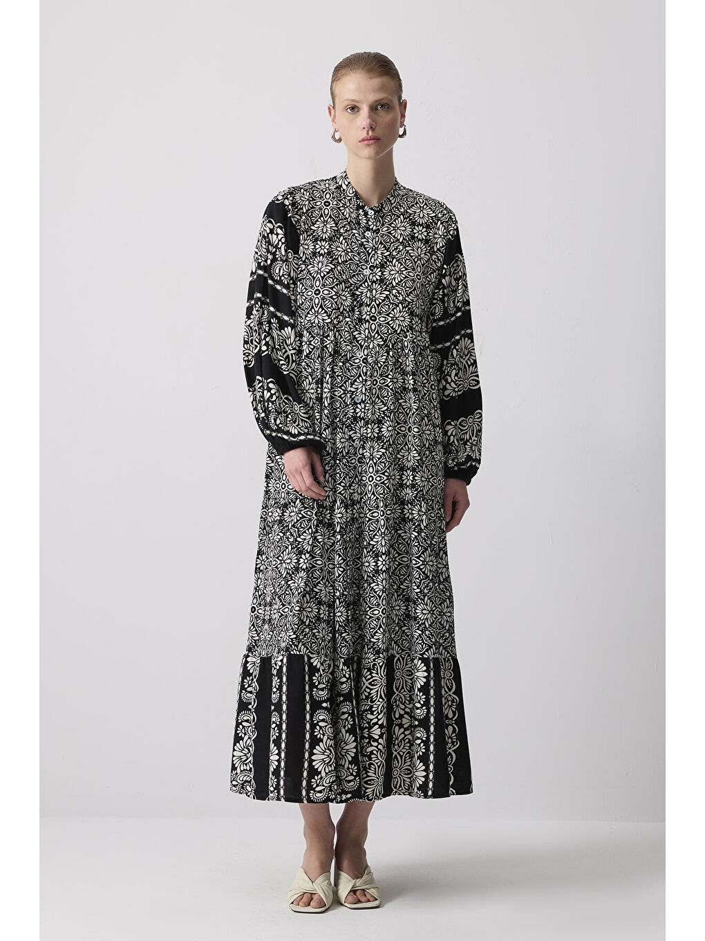 Siyah Desenli Maxi Elbise