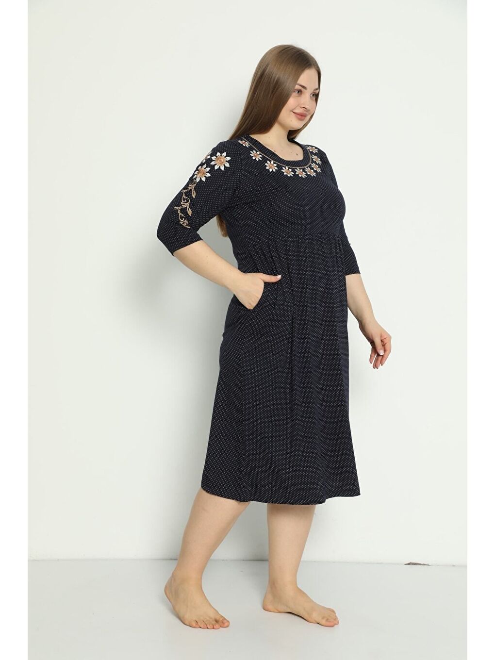 Lacivert Kadın Desenli Cepli Nakış Detaylı Büyük Beden Penye Modal Pamuklu Elbise-2