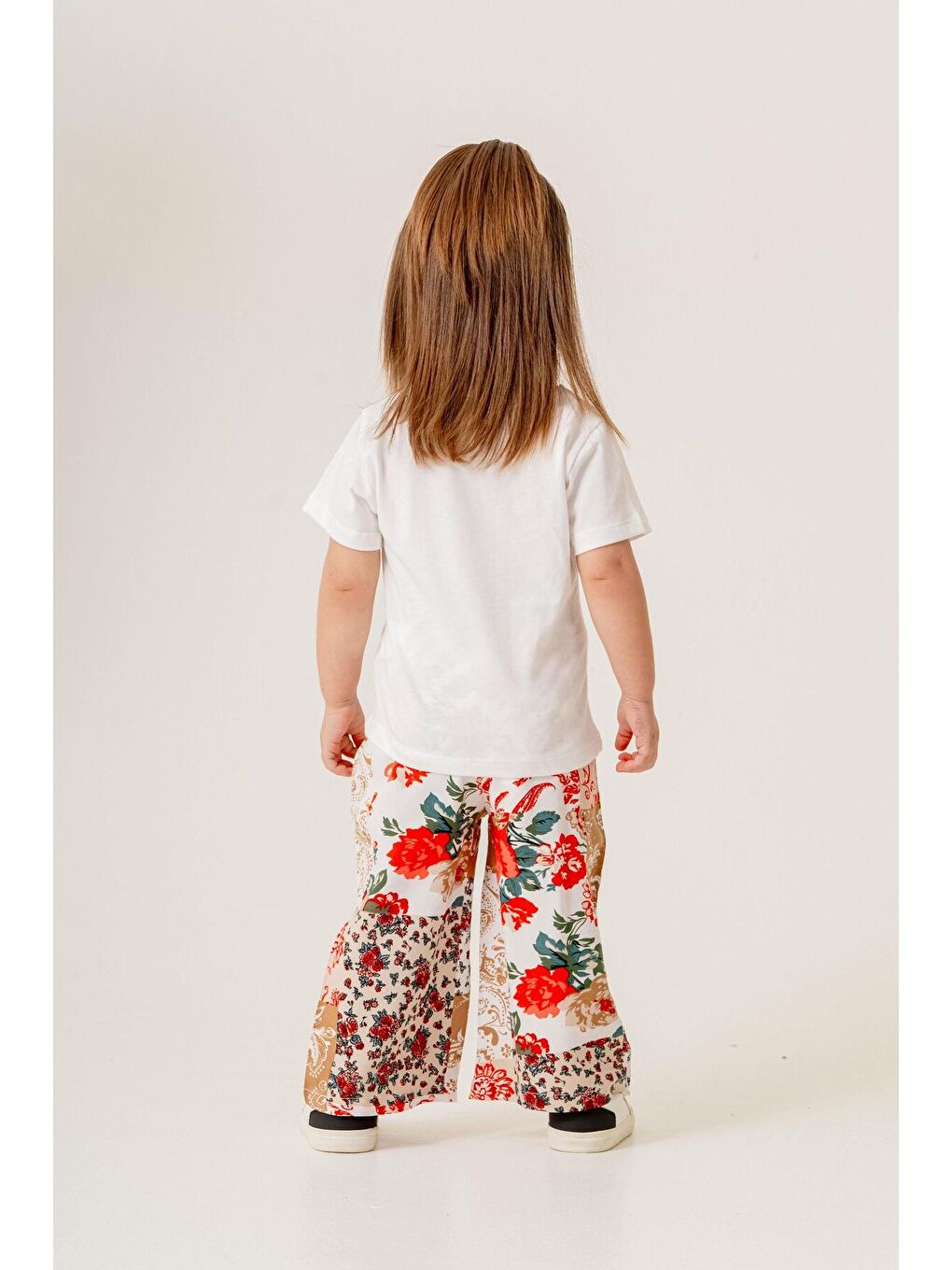 Turuncu Çiçek Desenli Pantolon ve Tişörtlü Kız Bebek Takım-2