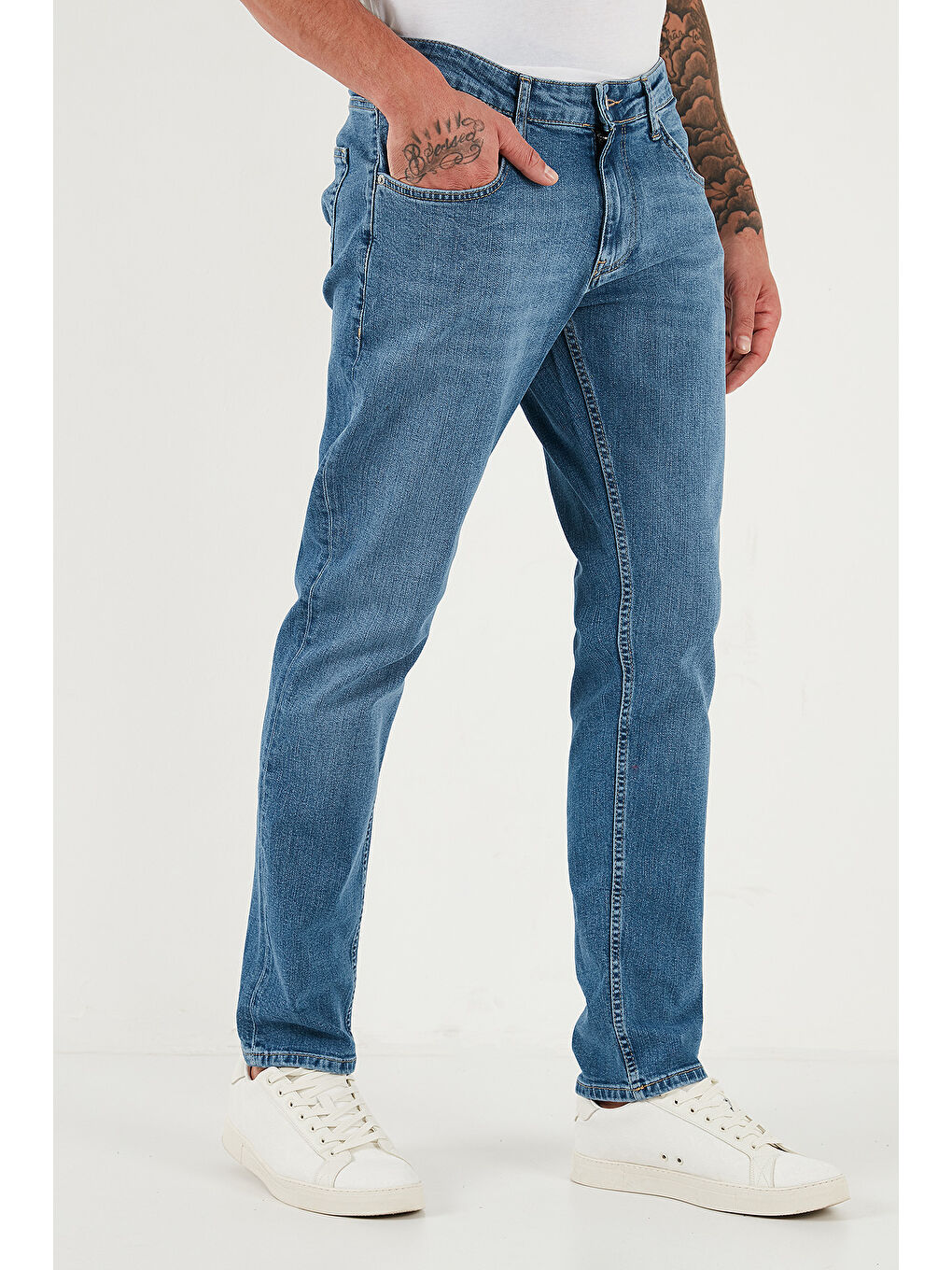 Mavi Pamuklu Regular Fit Normal Bel Boru Paça Jeans 2203C281PARMA-2