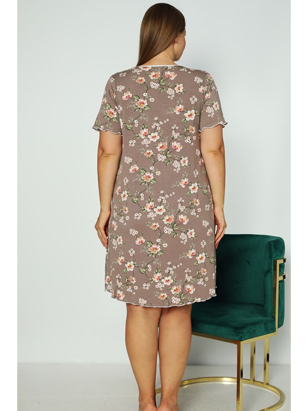 Kahverengi Desenli Kısa Kollu Esnek Viskon Kadın Büyük Beden Gecelik-3