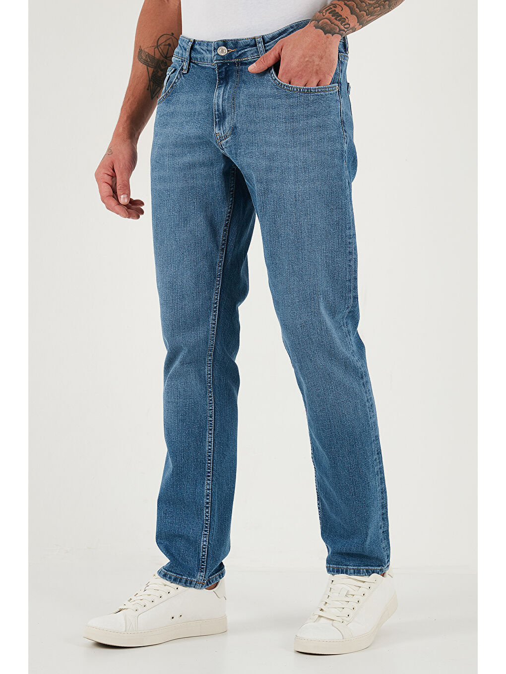 Mavi Pamuklu Regular Fit Normal Bel Boru Paça Jeans 2203C281PARMA-3