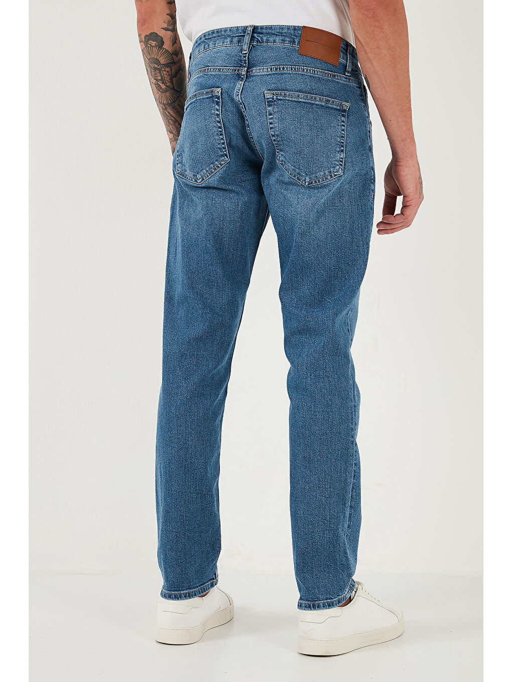Mavi Pamuklu Regular Fit Normal Bel Boru Paça Jeans 2203C281PARMA-4