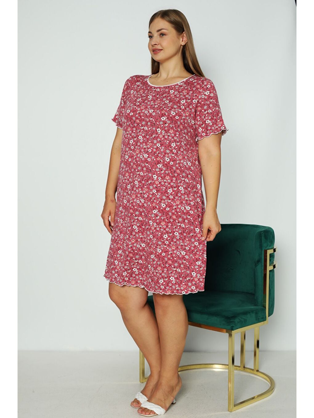 Pembe Desenli Biyeli Kısa Kollu Büyük Beden Esnek Gecelik-1