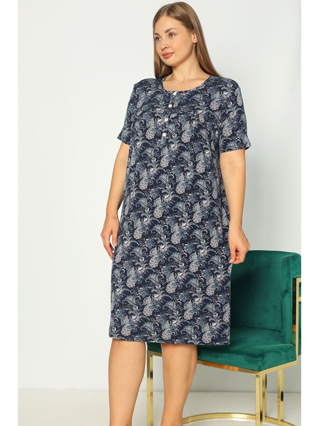 Lacivert Kadın Büyük Beden Önden Düğmeli Desenli Kısa Kollu Gecelik-1