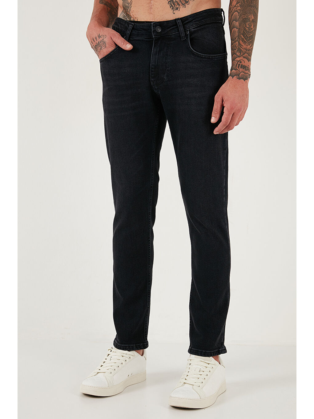 Siyah Pamuklu Regular Fit Normal Bel Boru Paça Jeans 2203C14PARMA-3