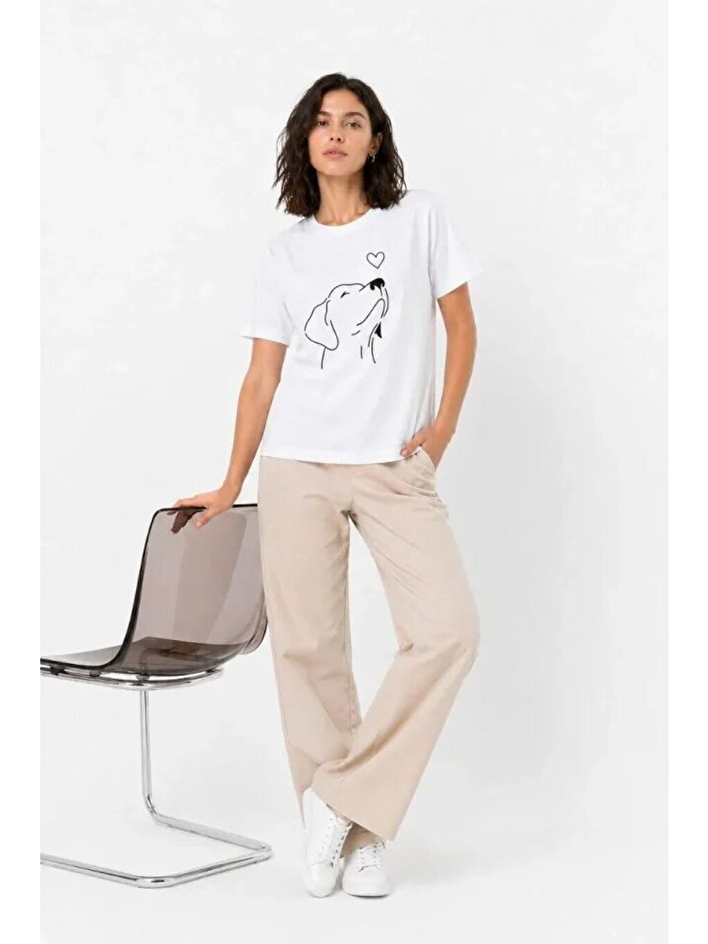 Köpek Figürlü Minimal Baskılı Tişört Kısa Kol Yazlık T-Shirt - Beyaz-1