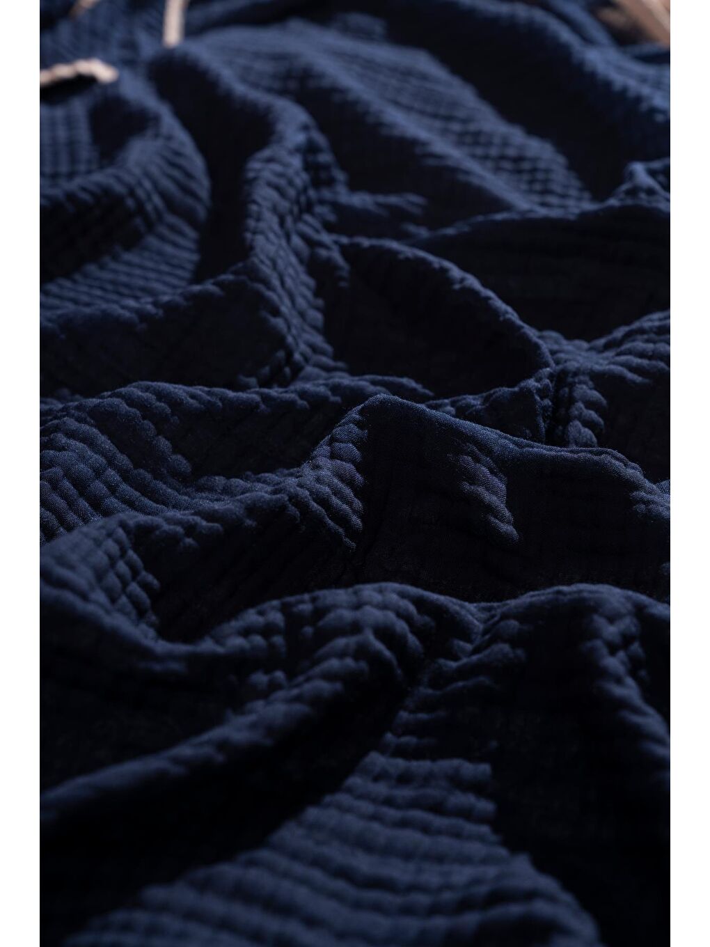 Lacivert Kadın Biyeli Müslin Şal-2