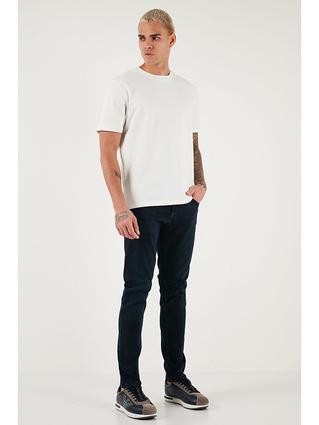 Lacivert Pamuklu Slim Fit Yüksek Bel Dar Paça Jeans 3300C47TOKYO-1