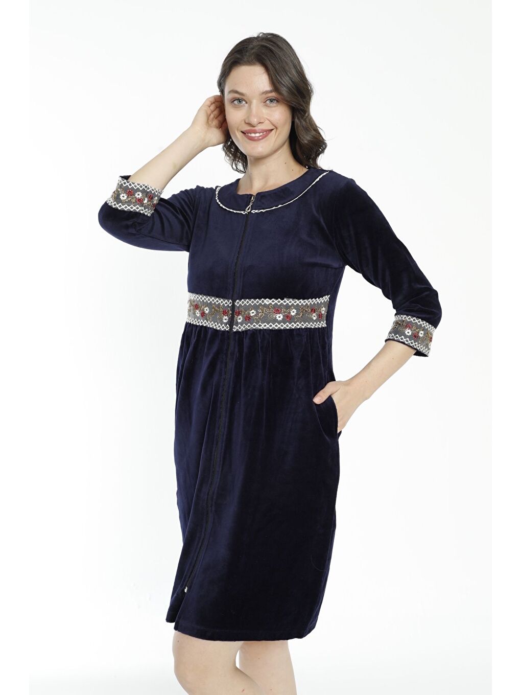 Lacivert Cepli Nakış Detaylı Pamuklu Kadife Elbise-3