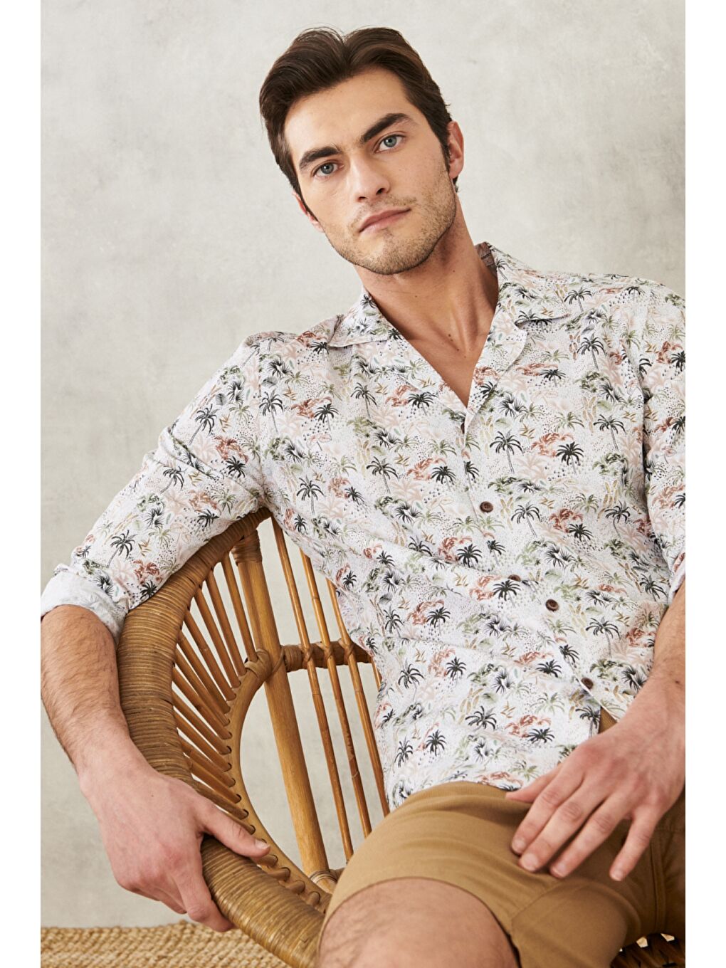 Erkek Beyaz-Haki Slim Fit Dar Kesim Mono Yaka %100 Pamuk Baskılı Gömlek-2