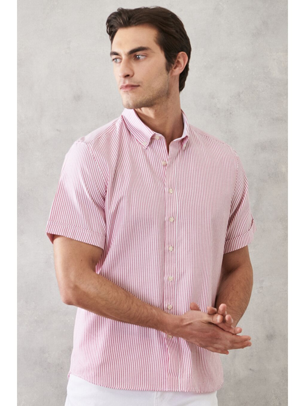 Erkek Beyaz-Bordo Slim Fit Dar Kesim Düğmeli Yaka Çizgili Gömlek-1