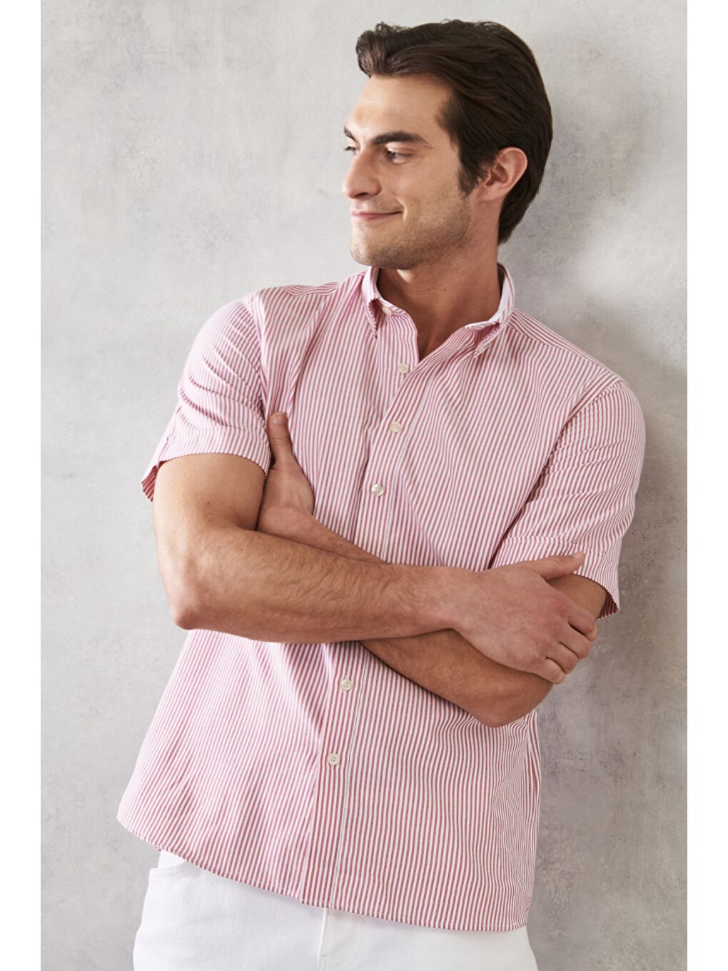 Erkek Beyaz-Bordo Slim Fit Dar Kesim Düğmeli Yaka Çizgili Gömlek-3