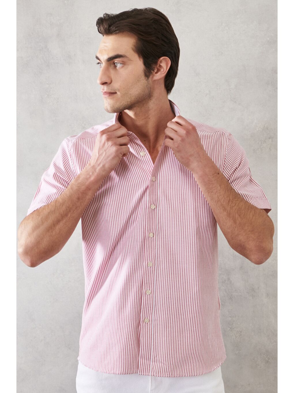 Erkek Beyaz-Bordo Slim Fit Dar Kesim Düğmeli Yaka Çizgili Gömlek-5