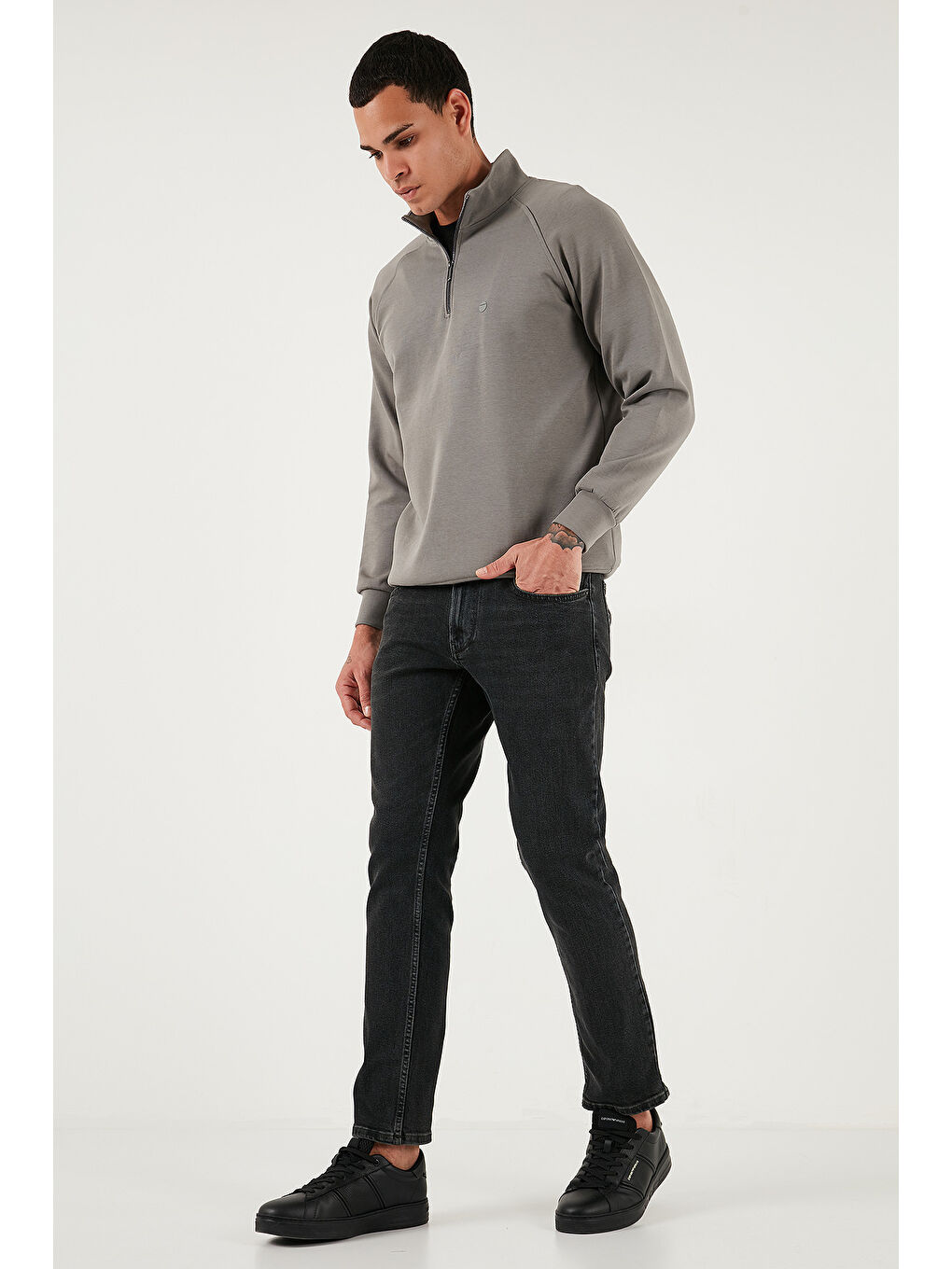 Siyah Pamuklu Regular Fit Normal Bel Boru Paça Jeans 2211C30PARMA