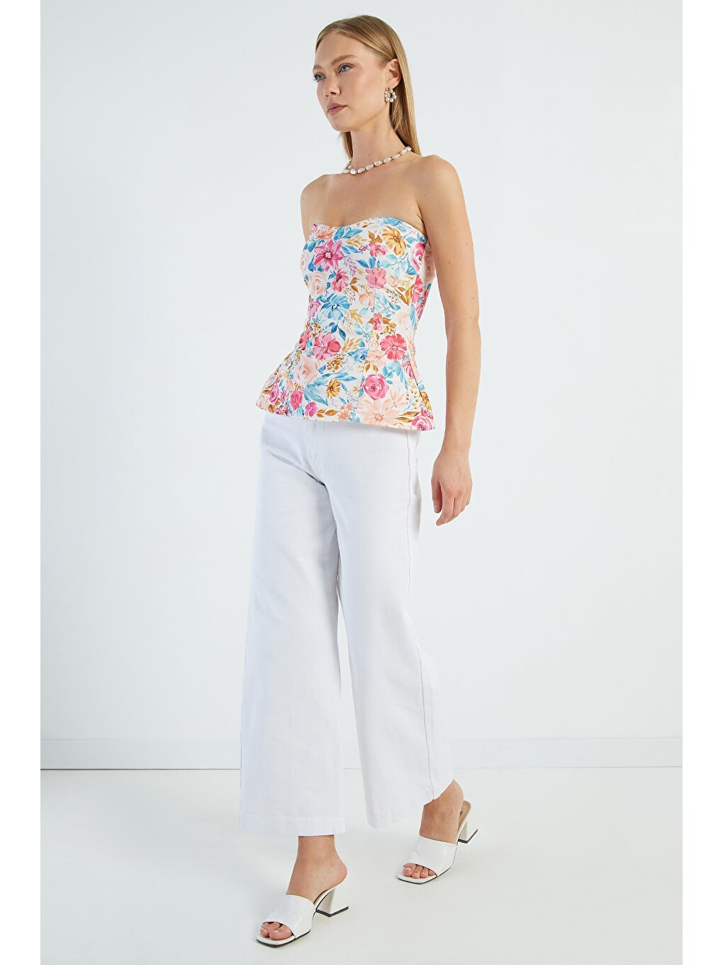 Beyaz Çift Düğmeli Gabardin Pantolon-4