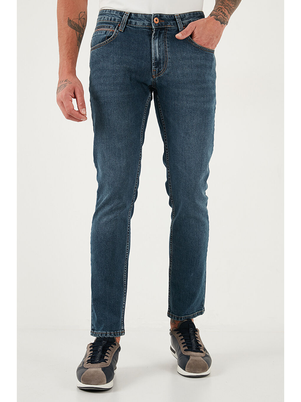 Mavi Pamuklu Regular Fit Normal Bel Boru Paça Jeans 2211C36PARMA-1
