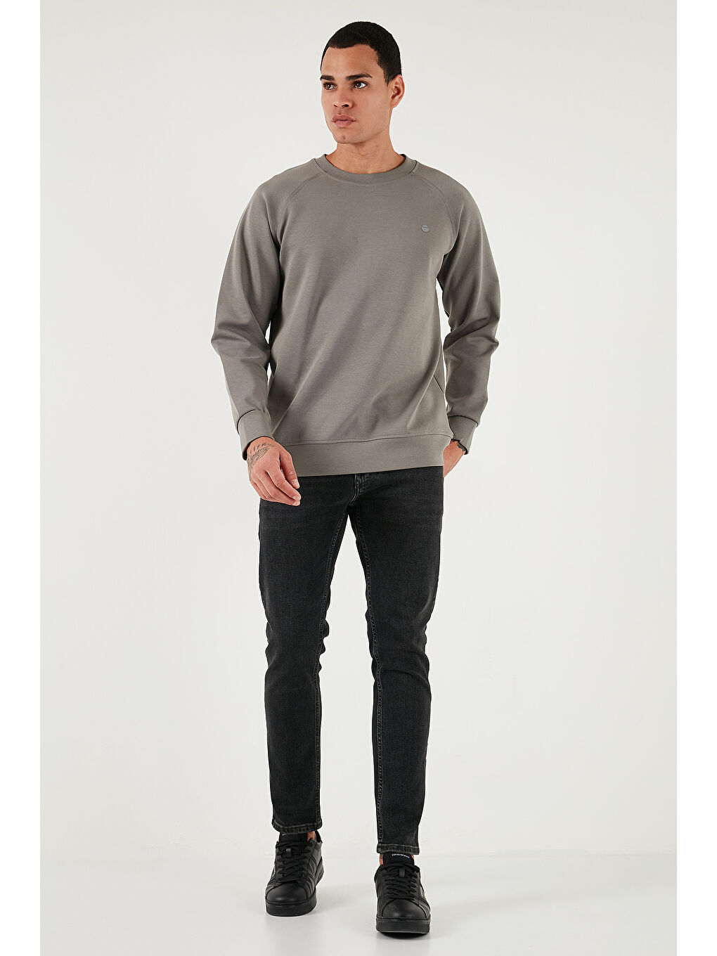 Siyah Pamuklu Slim Fit Yüksek Bel Dar Paça Jeans 3300C30TOKYO-2