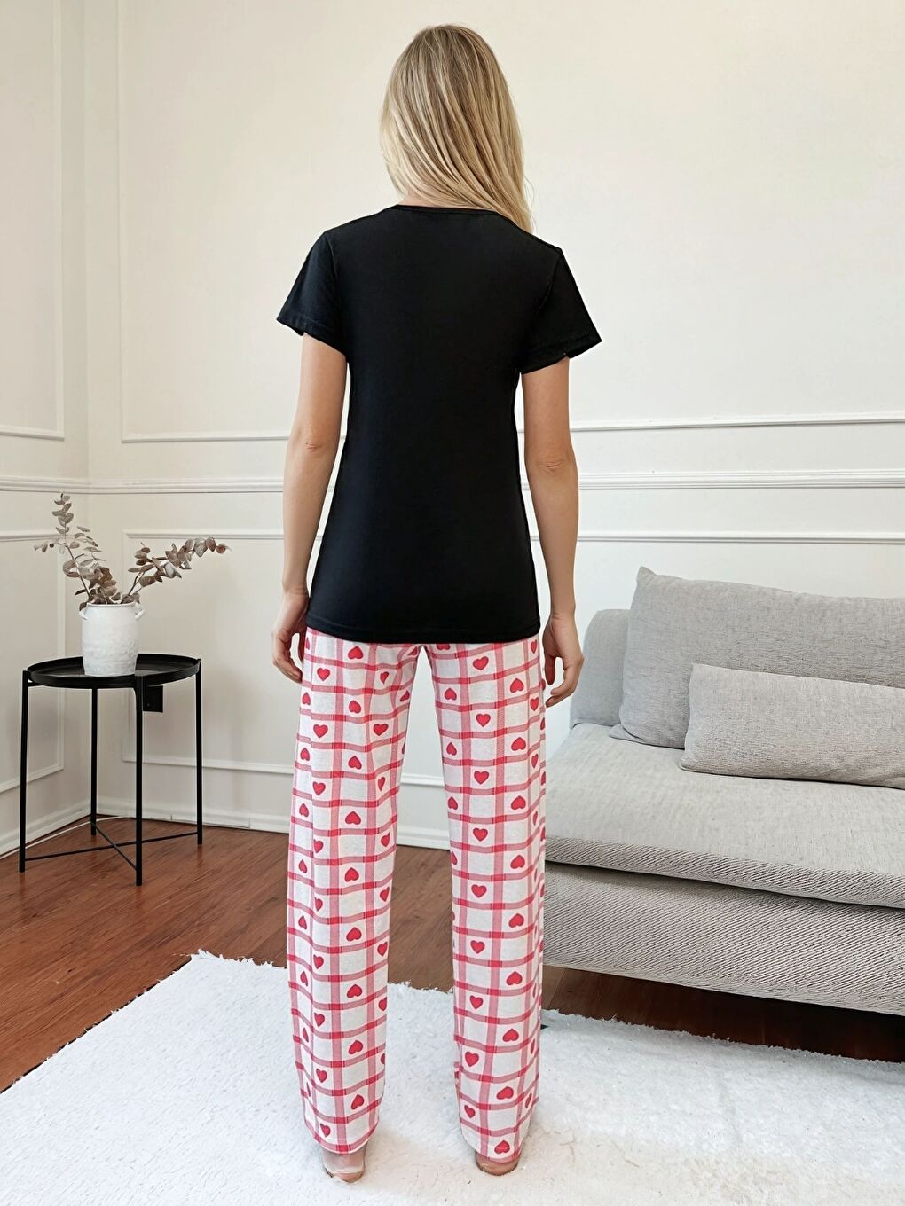 But First Coffee Yazılı Siyah Tişört Kalpli Desen Pijama Takımı-2