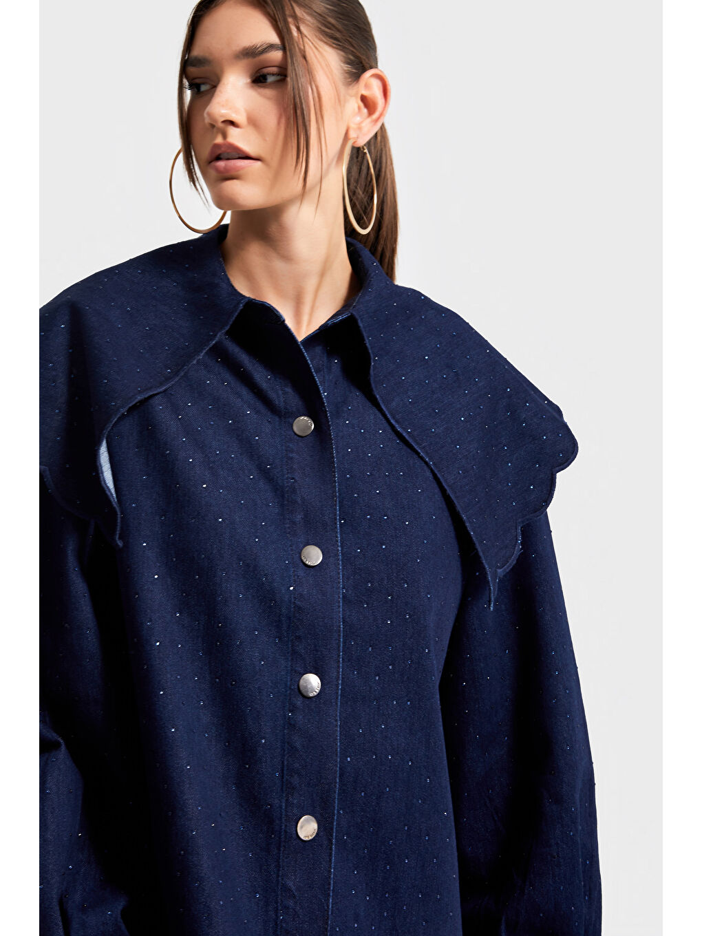 Kadın Laci İndigo Renk 7w5-50 Bol Kesim Yaka Detaylı Parlak Taşlı Özel Tasarım Denim Gömlek-1