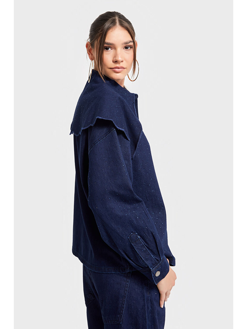 Kadın Laci İndigo Renk 7w5-50 Bol Kesim Yaka Detaylı Parlak Taşlı Özel Tasarım Denim Gömlek-2
