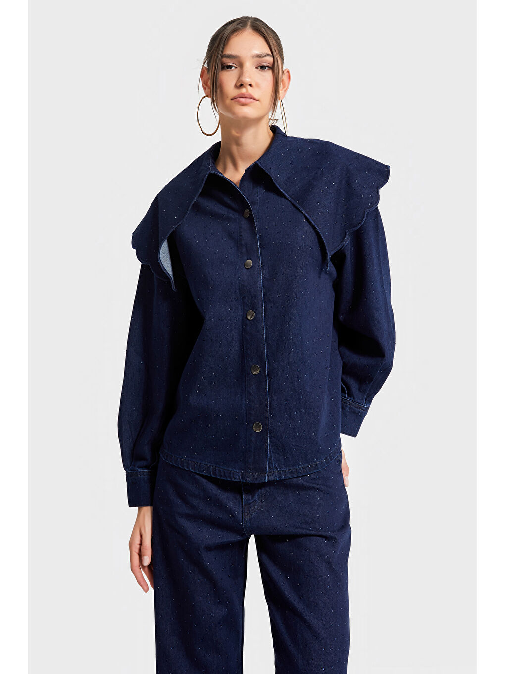 Kadın Laci İndigo Renk 7w5-50 Bol Kesim Yaka Detaylı Parlak Taşlı Özel Tasarım Denim Gömlek-3