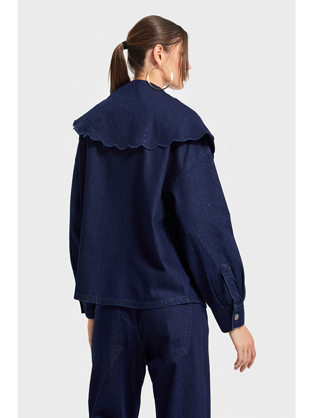 Kadın Laci İndigo Renk 7w5-50 Bol Kesim Yaka Detaylı Parlak Taşlı Özel Tasarım Denim Gömlek-4