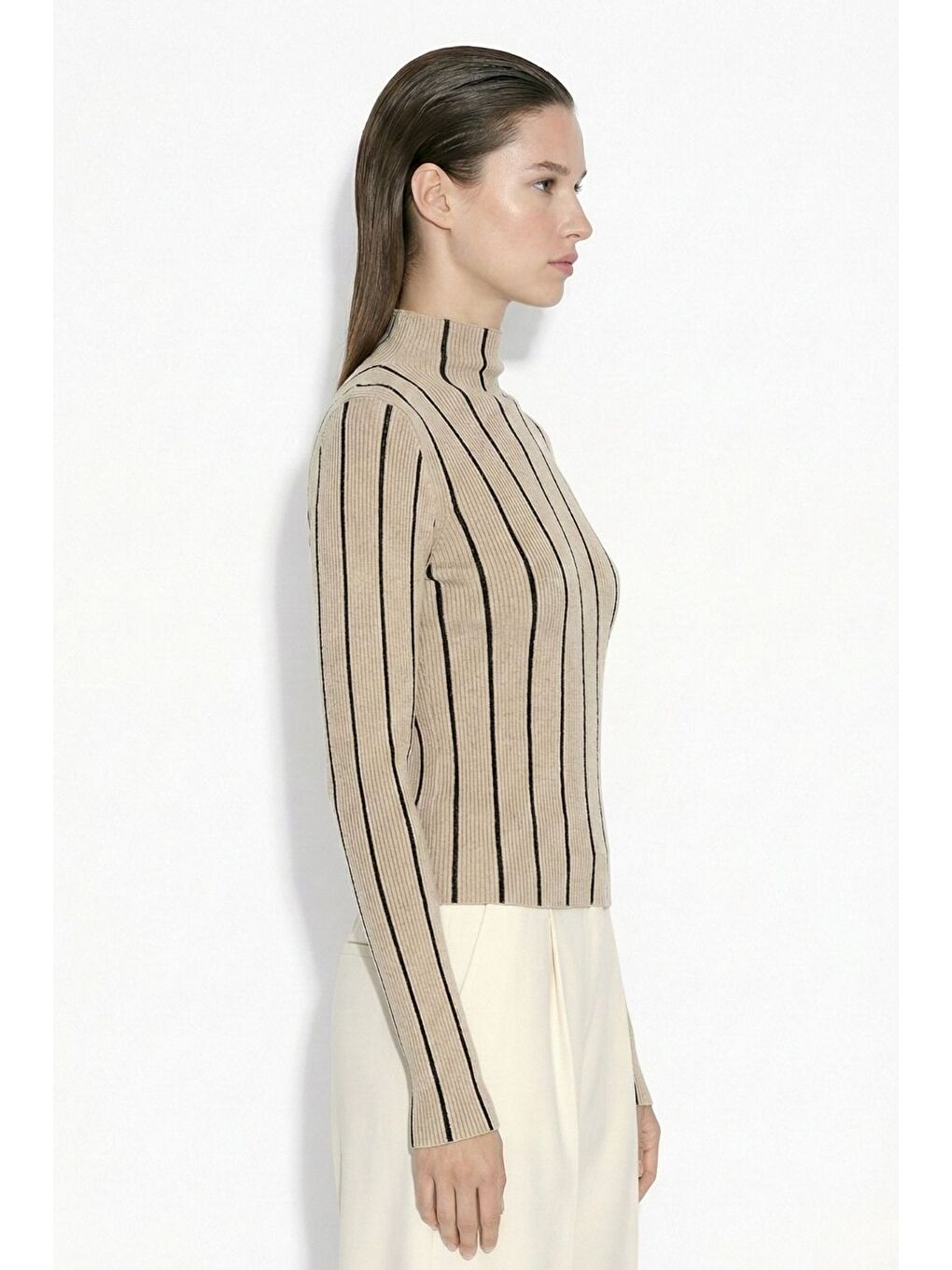 Bej Vizon-siyah Dik Yaka Vizon Siyah Çizgili Triko Kazak-1