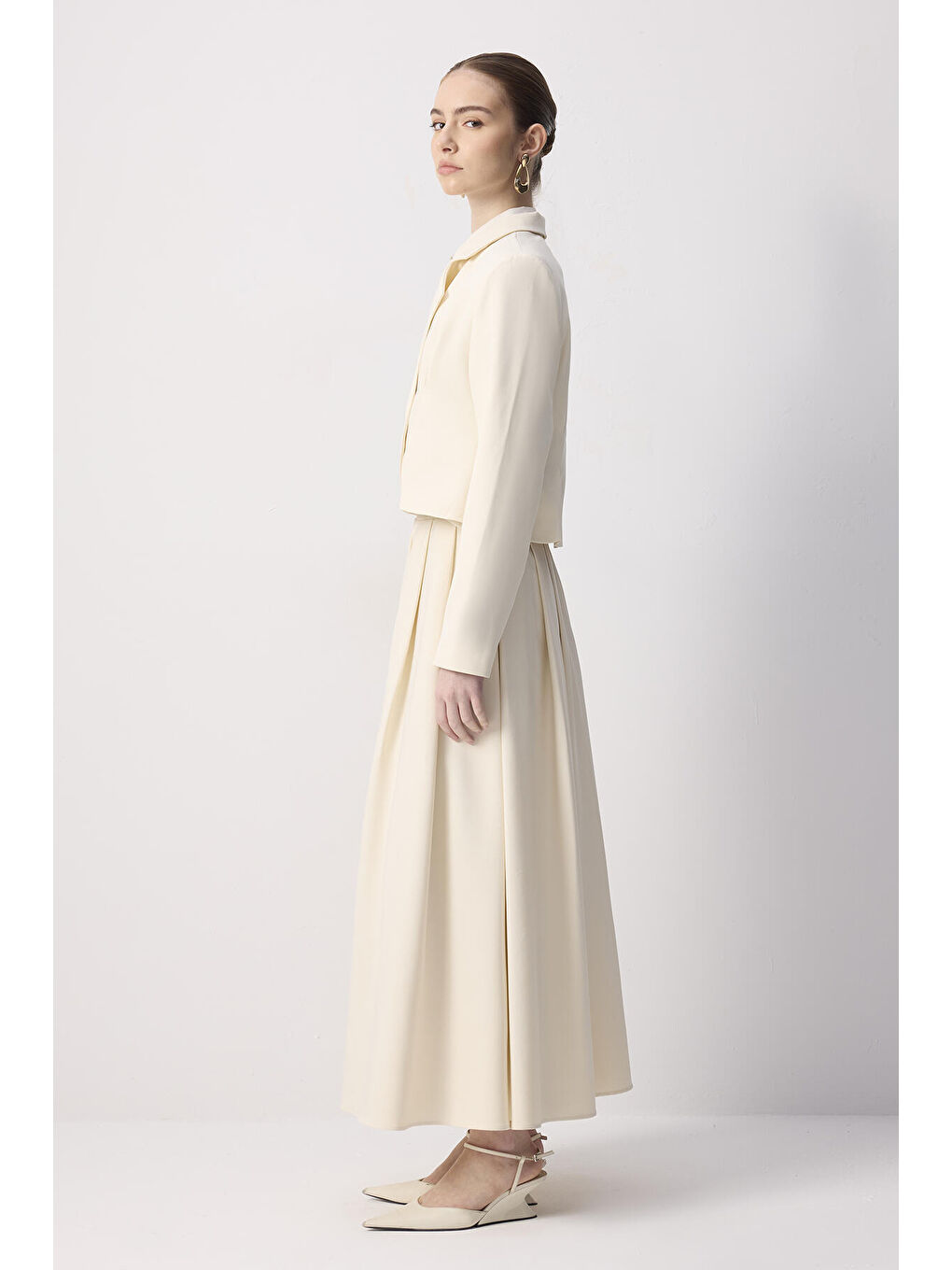 Bej Pileli Kruvaze Ceket Etek Takım-2