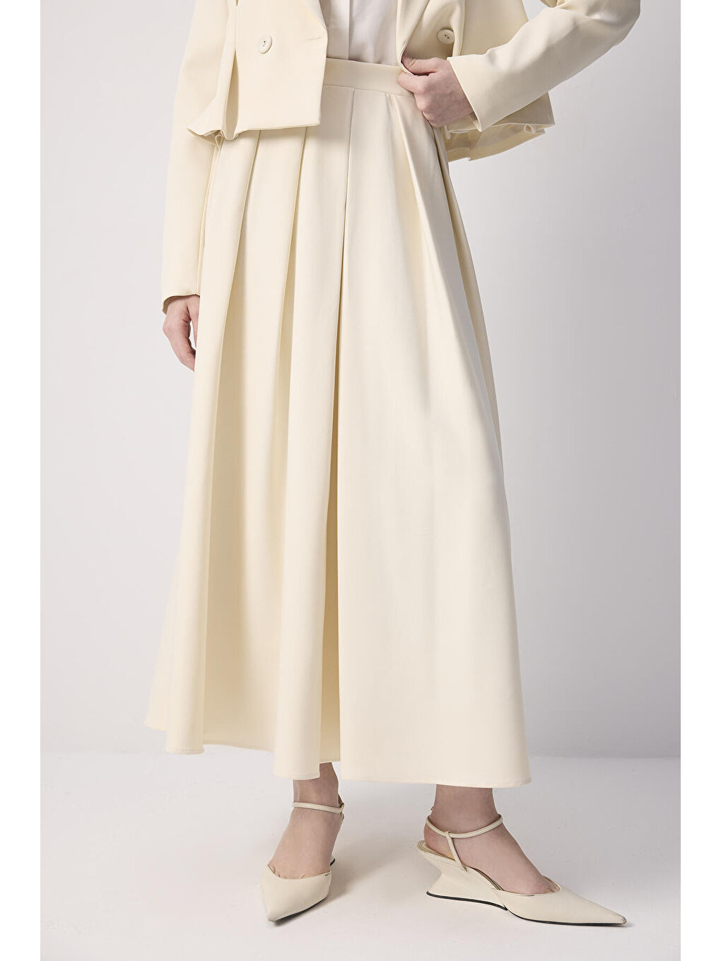 Bej Pileli Kruvaze Ceket Etek Takım-4