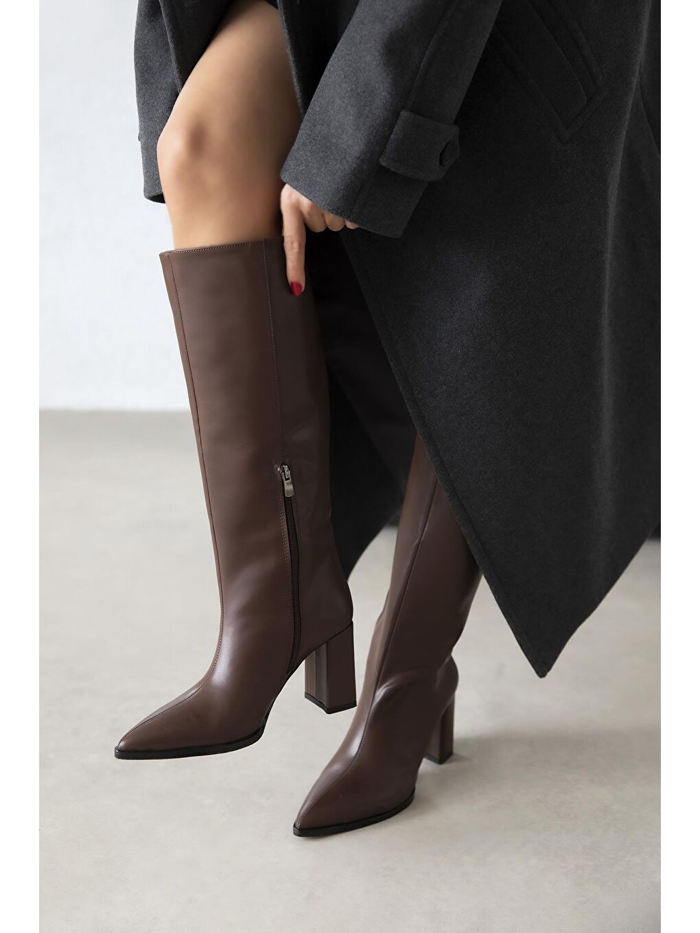 Kahverengi Nicola Kadın Sivri Burun  Deri Çizme Kahve-1