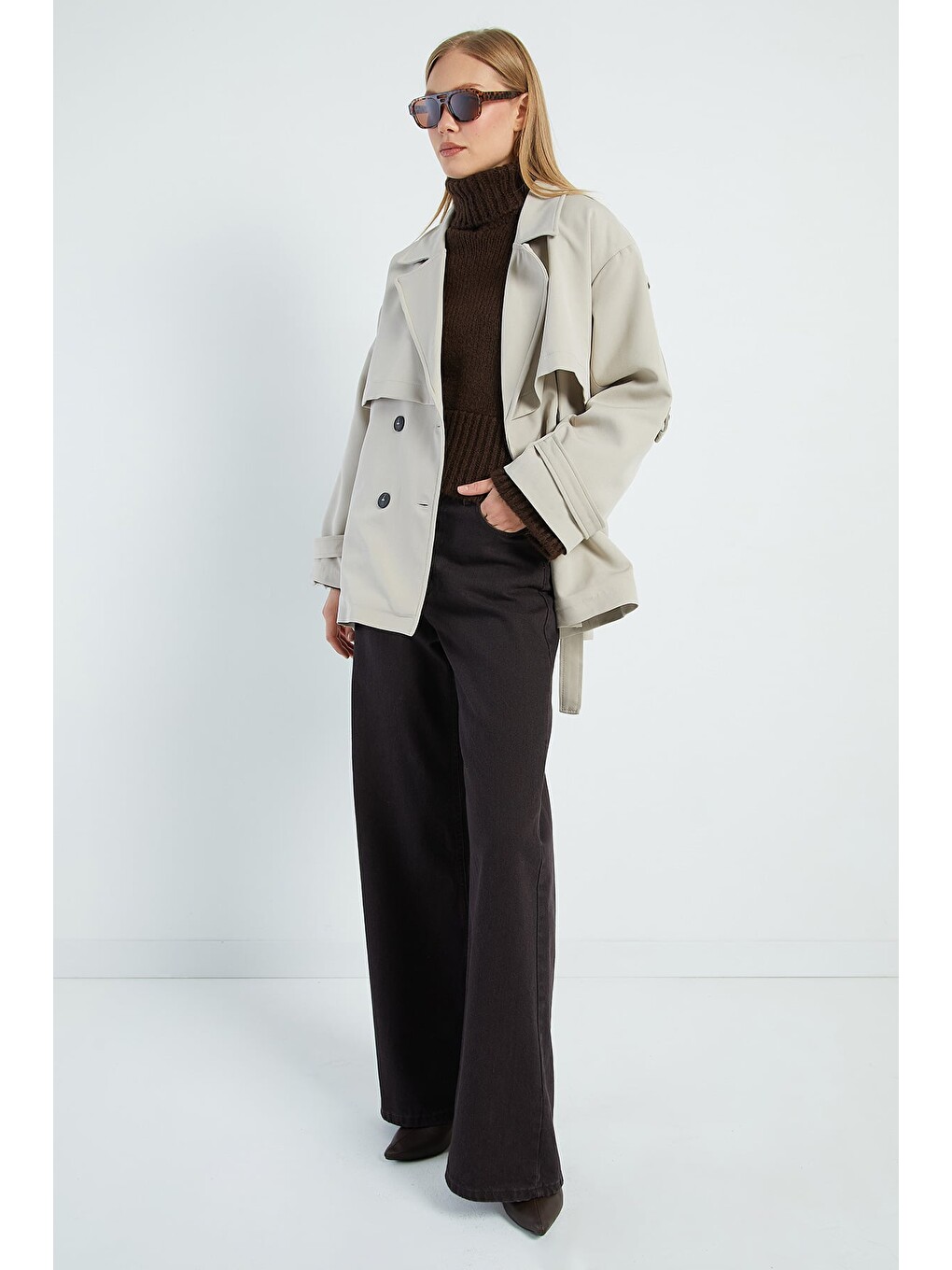 Bej Beli Kemerli Kruvaze Yaka Oversize Trençkot-1