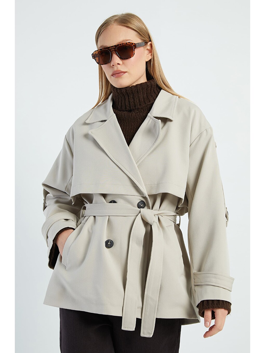 Bej Beli Kemerli Kruvaze Yaka Oversize Trençkot-3