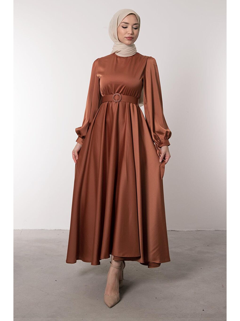 Kahverengi Prenses Kloş Kesim Manşet Detaylı Tesettür Kadın Abiye-2