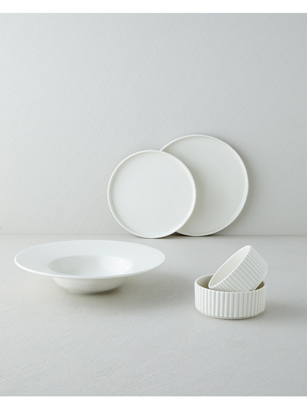 Lunara Porselen Servis Tabağı 24 cm Beyaz-3