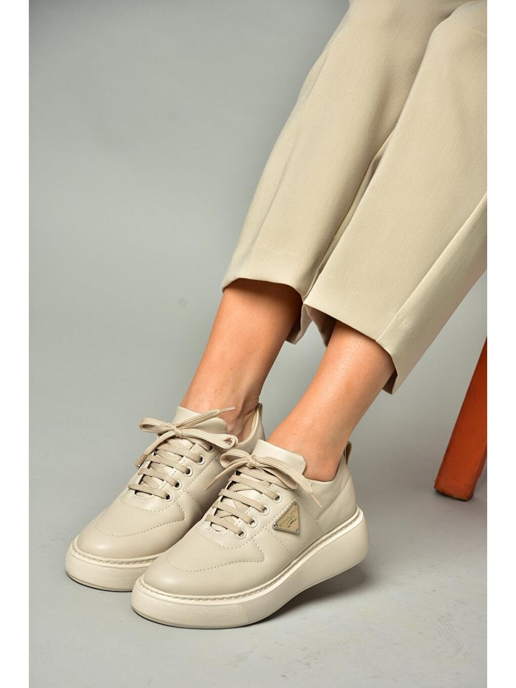 S2740483 Bej Kadın Spor-1