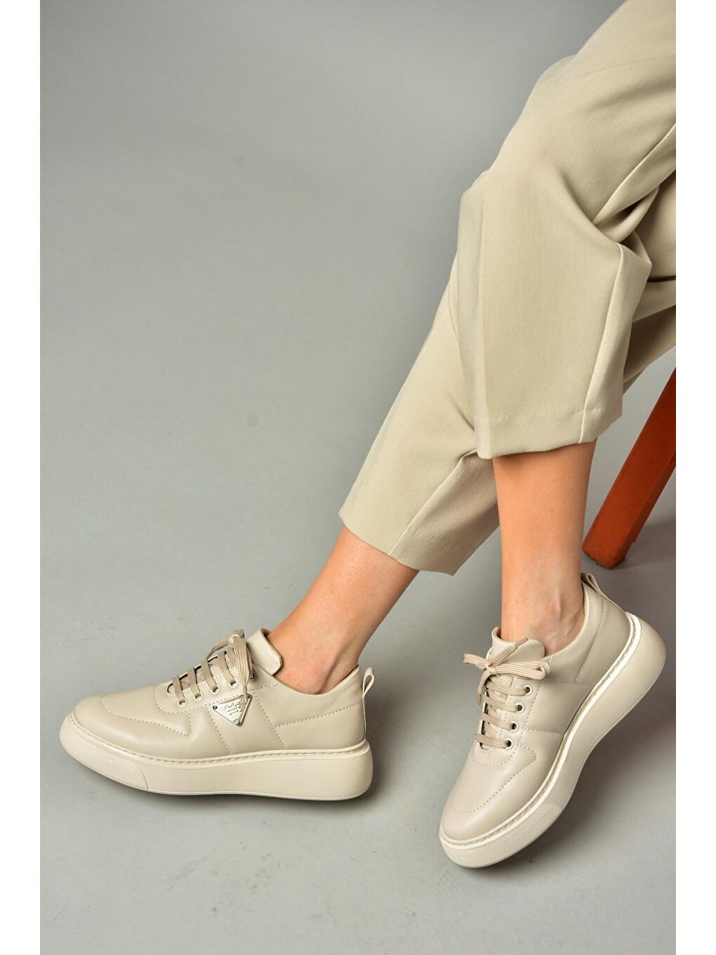 S2740483 Bej Kadın Spor-3