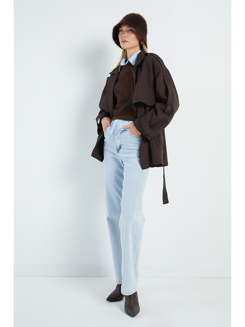 Kahverengi Beli Kemerli Kruvaze Yaka Oversize Trençkot-2