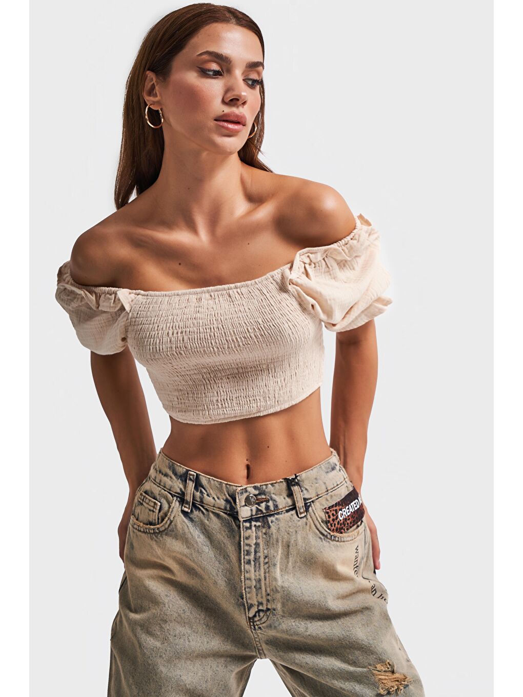 it's basic Bej Kadın Bej Renk Esnek Kumaş Volanlı Kol Crop Top - 2