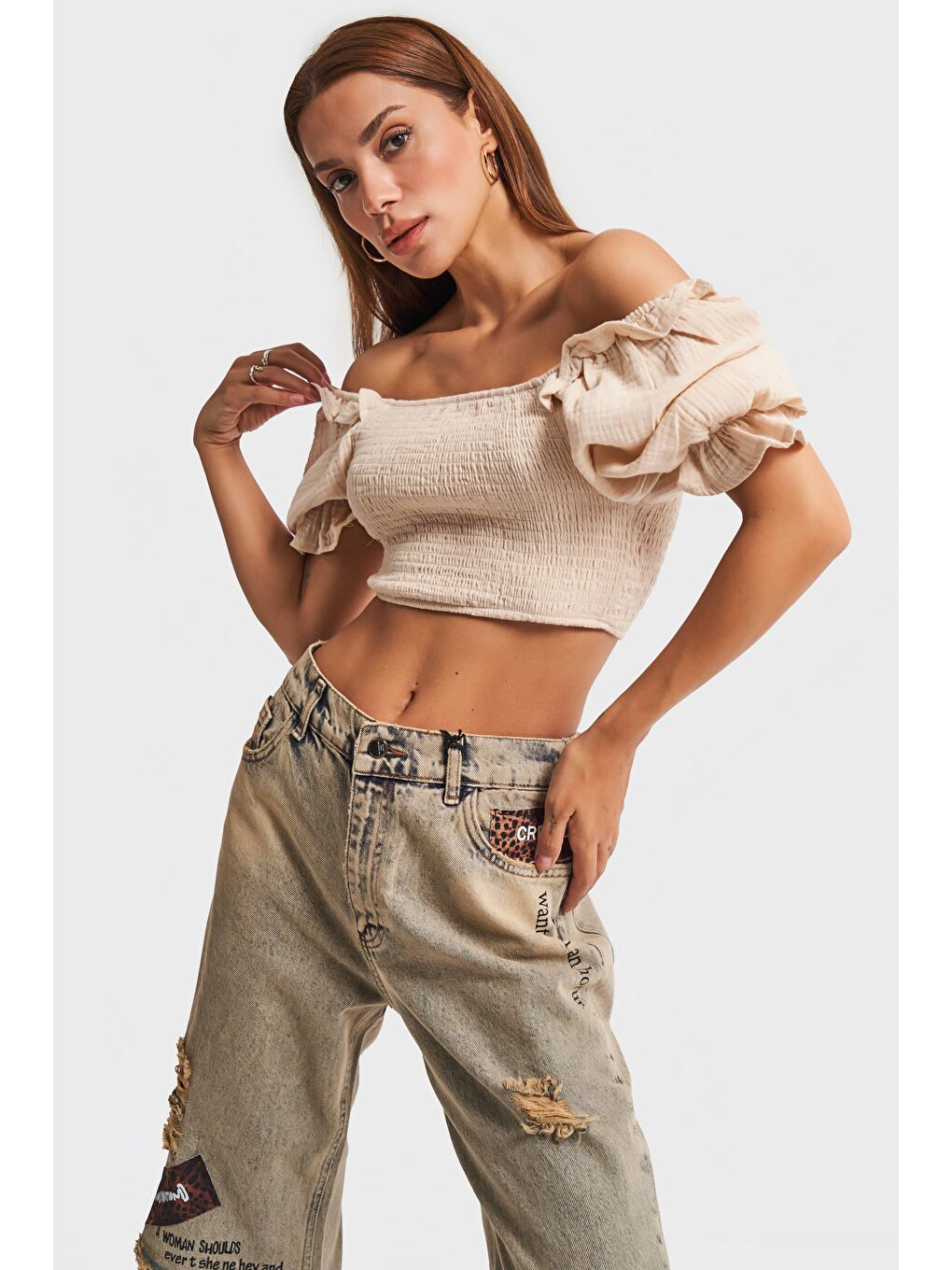 it's basic Bej Kadın Bej Renk Esnek Kumaş Volanlı Kol Crop Top - 4