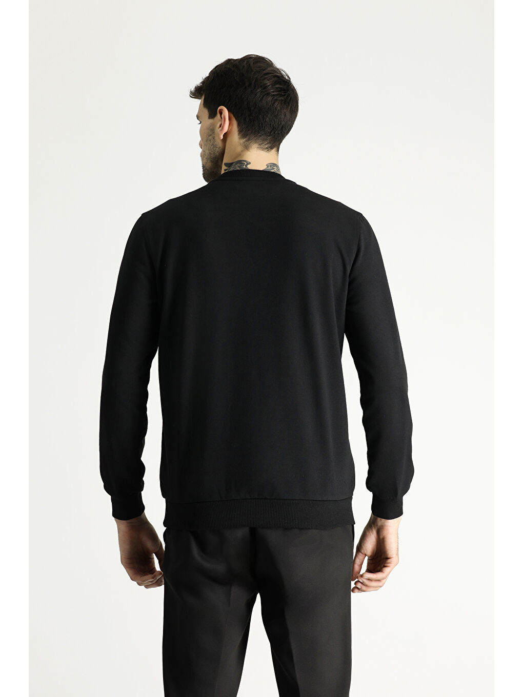 Siyah Bisiklet Yaka Pamuklu Büyük Beden Sweatshirt-3