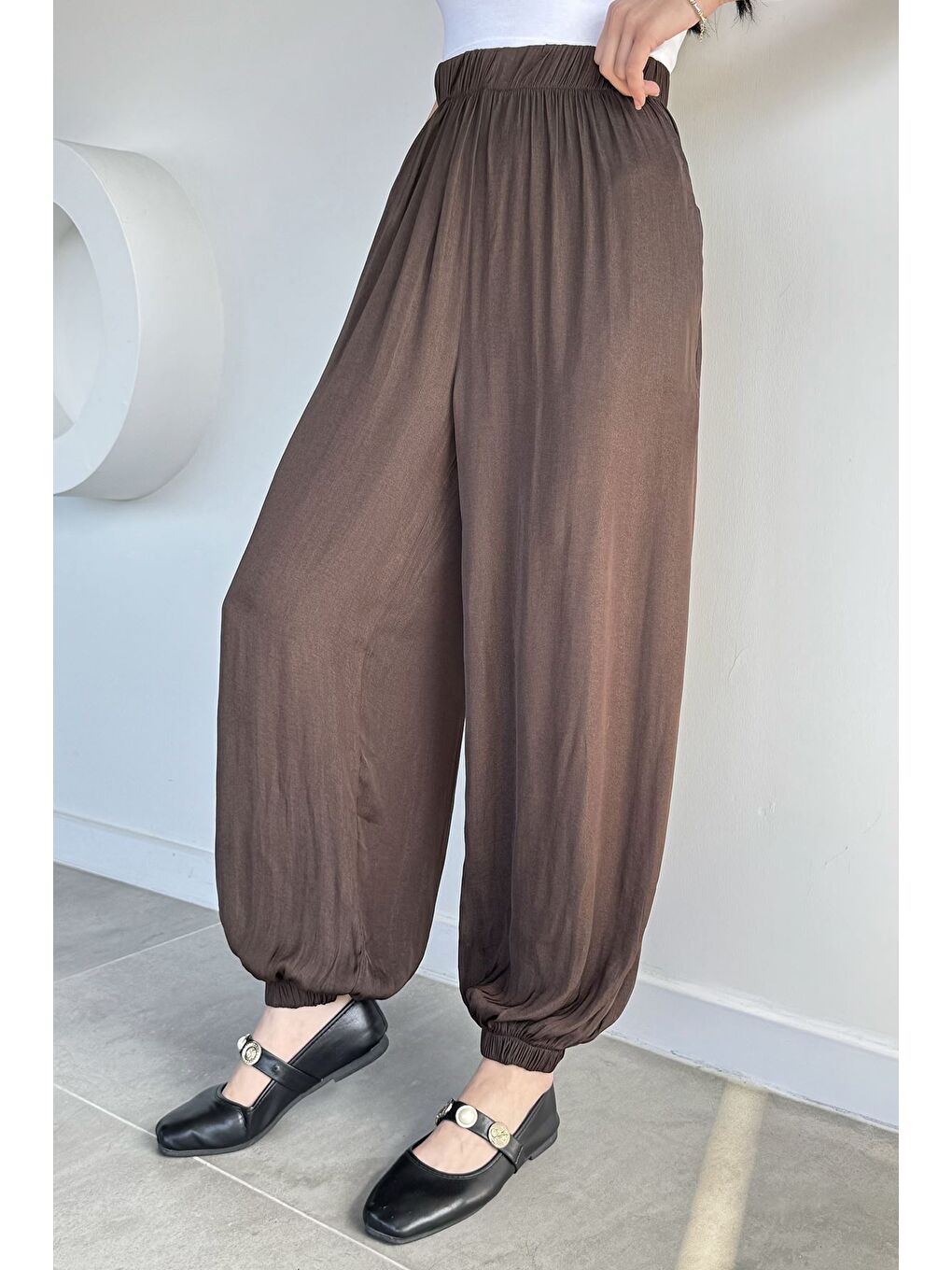 Kahverengi Kadın Bel Ve Paça Lastikli Şalvar Model Pantolon