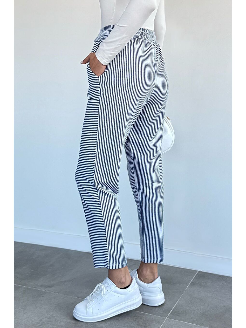Lacivert Kadın Bel Lastikli Çizgili Havuç Pantolon-3