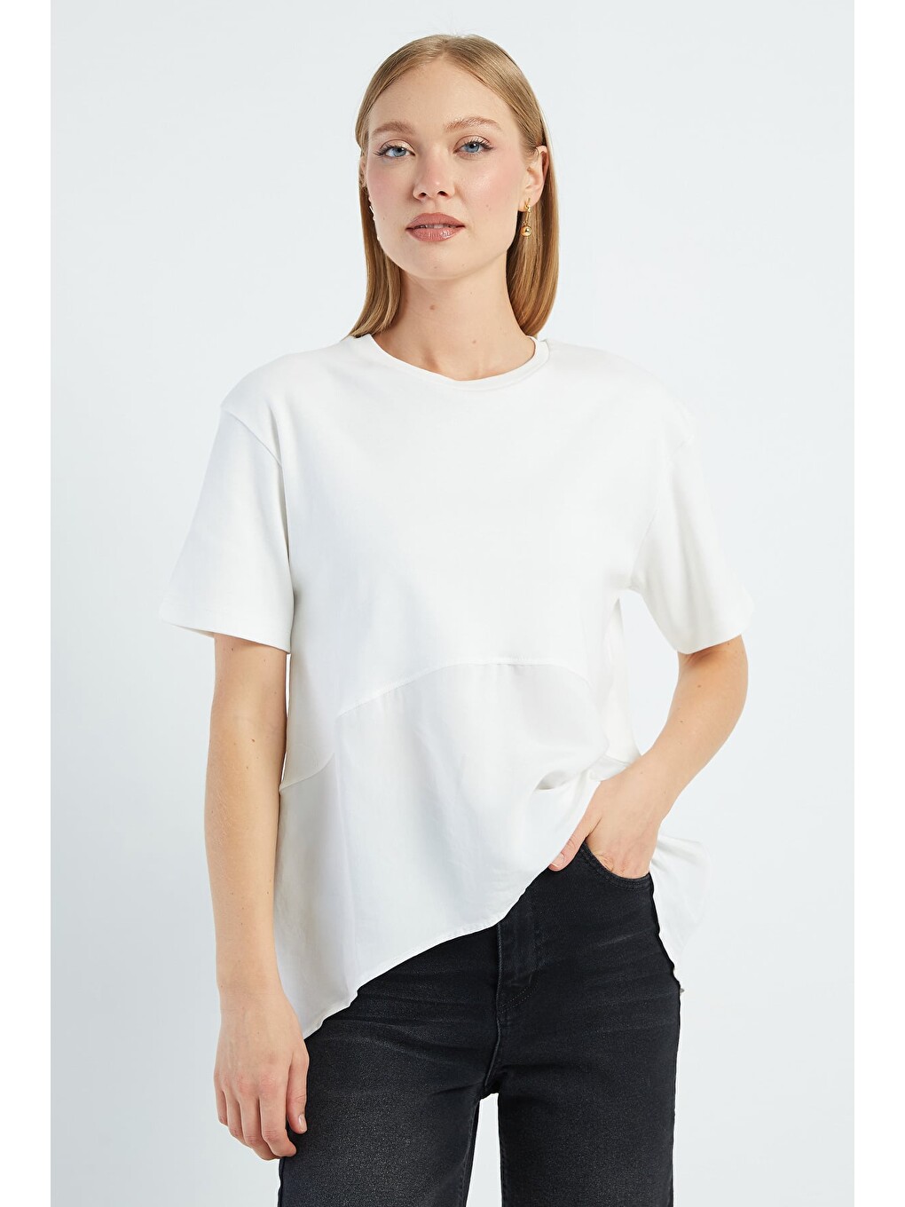 Ekru Basic Arkası Uzun Oversize Tişört-1